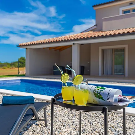 Villa Zani In - Haus Fuer 6-7 Personen