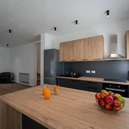 Zani In - Haus Fuer 6-7 Personen Villa Loborika