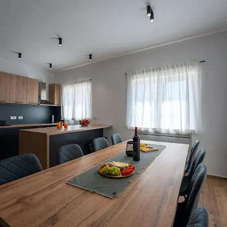 Villa Zani In - Haus Fuer 6-7 Personen Loborika