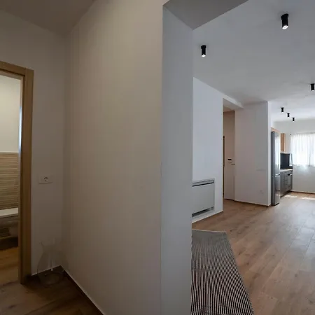 Zani In - Haus Fuer 6-7 Personen Loborika