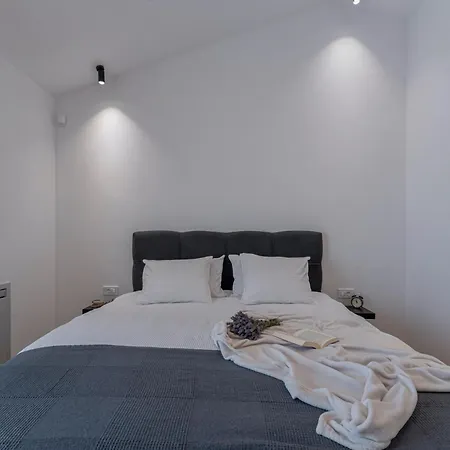 Zani In - Haus Fuer 6-7 Personen Villa Loborika